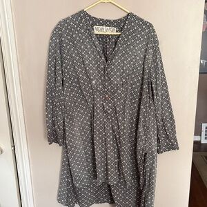 Magnolia Pearl Gray Floral V-Neck Tunic